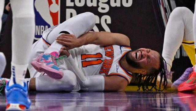 从联盟前五到进攻生锈！布朗森伤揭开纽约致命伪装