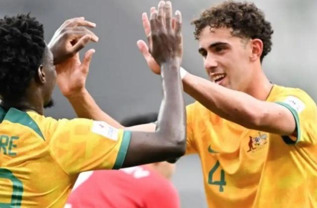 篮球即时比分-U20亚洲杯巡礼之澳大利亚：海归撑起中轴线